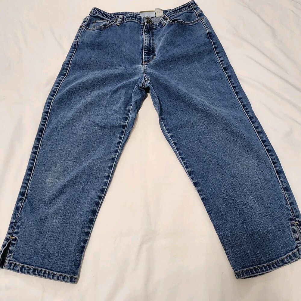 Liz Claiborne Lizwear Petite Capri Jeans Women's 12P Short Blue Slim Fit Cotton